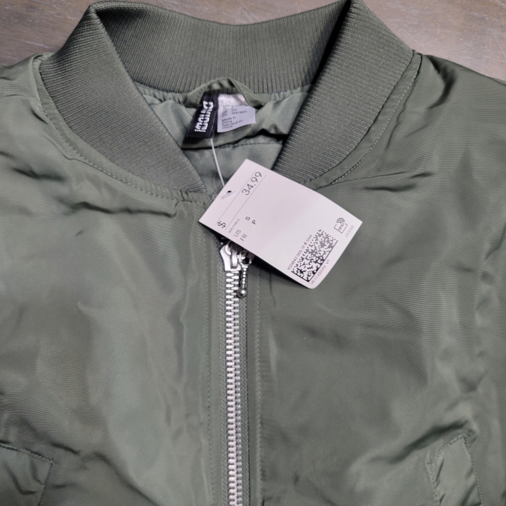 NWT H&M Olive Cropped Bomber Jacket Y2K - Picture 4 of 13